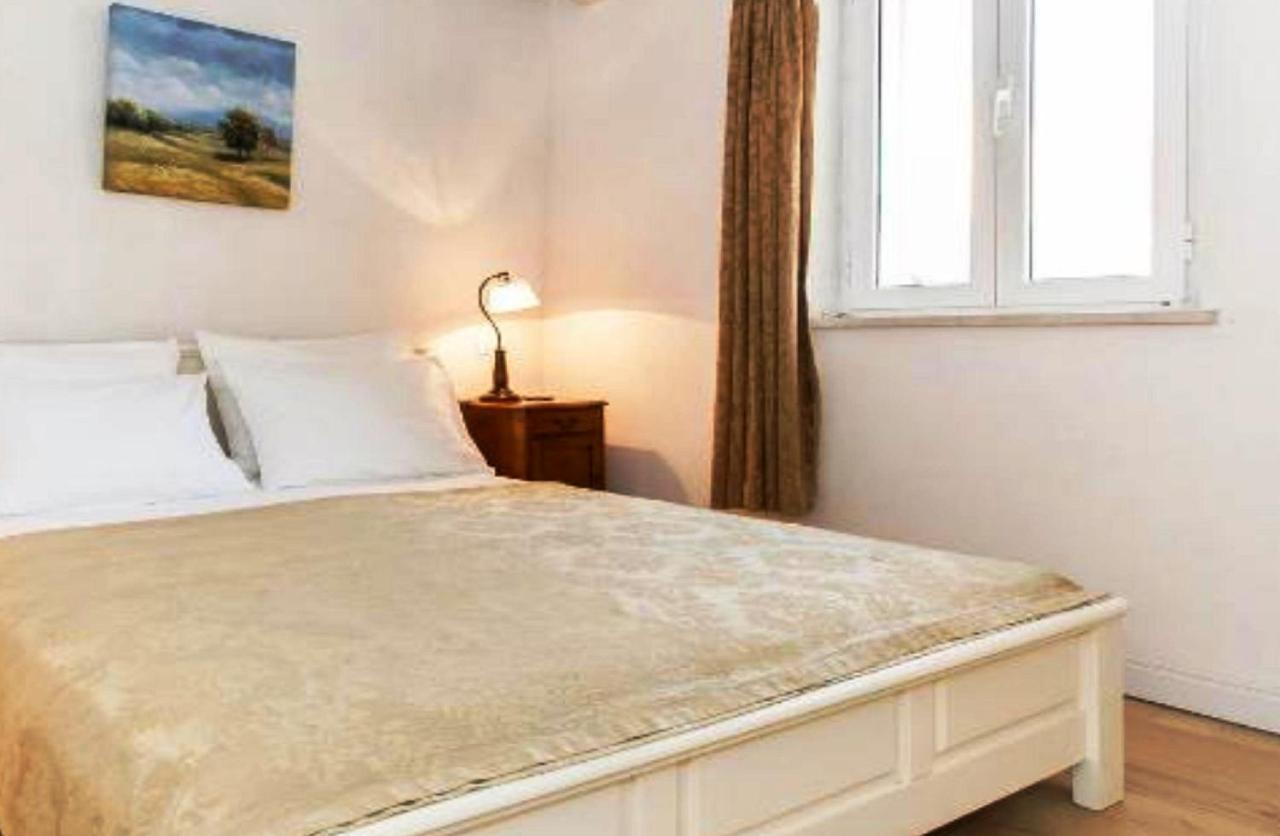 Augusta Apartment Ровинь Экстерьер фото