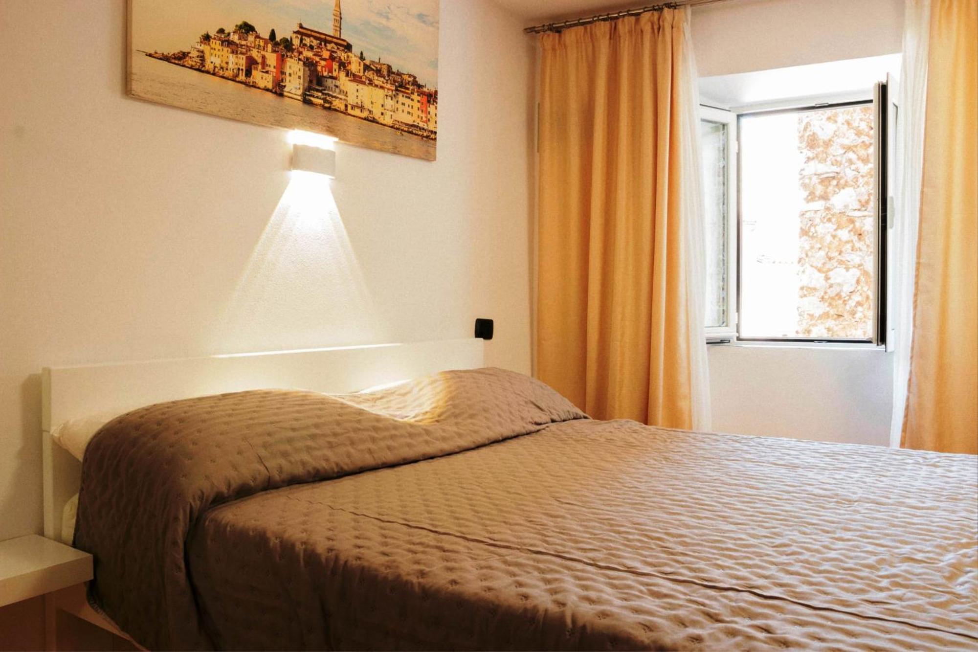 Augusta Apartment Ровинь Экстерьер фото