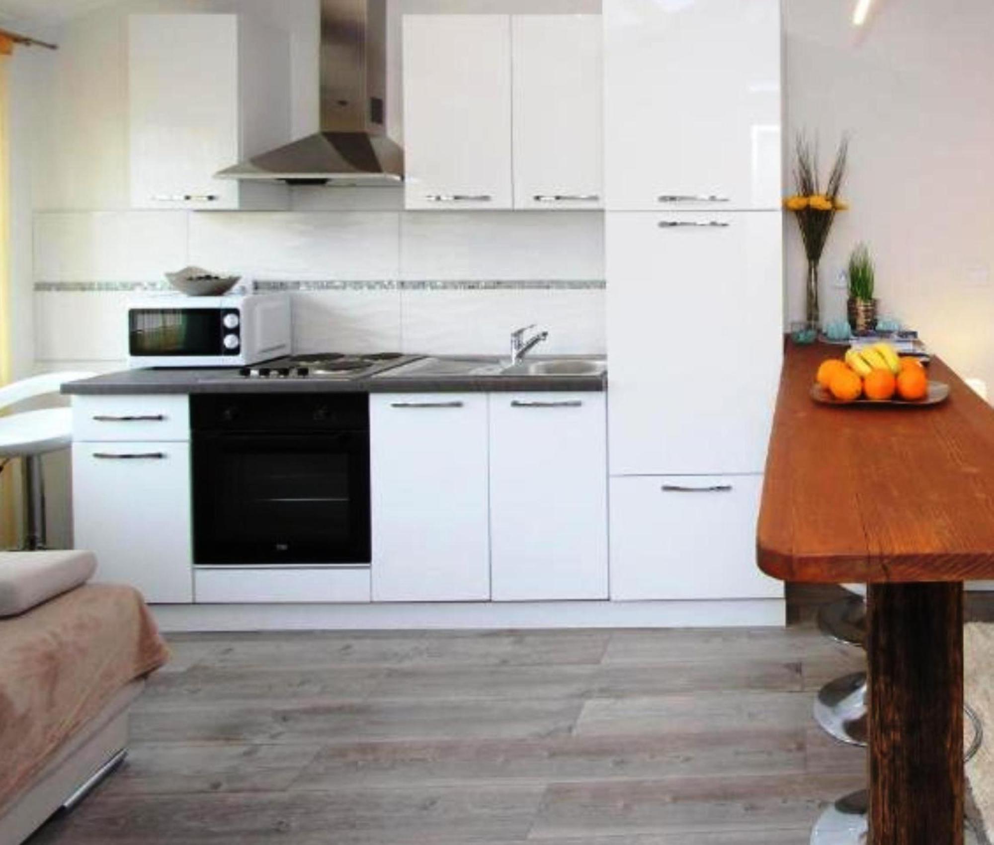 Augusta Apartment Ровинь Экстерьер фото