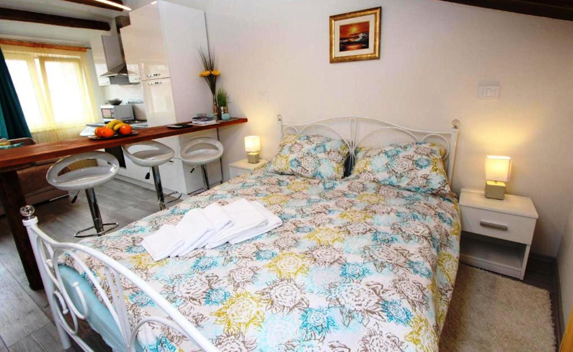 Augusta Apartment Ровинь Экстерьер фото