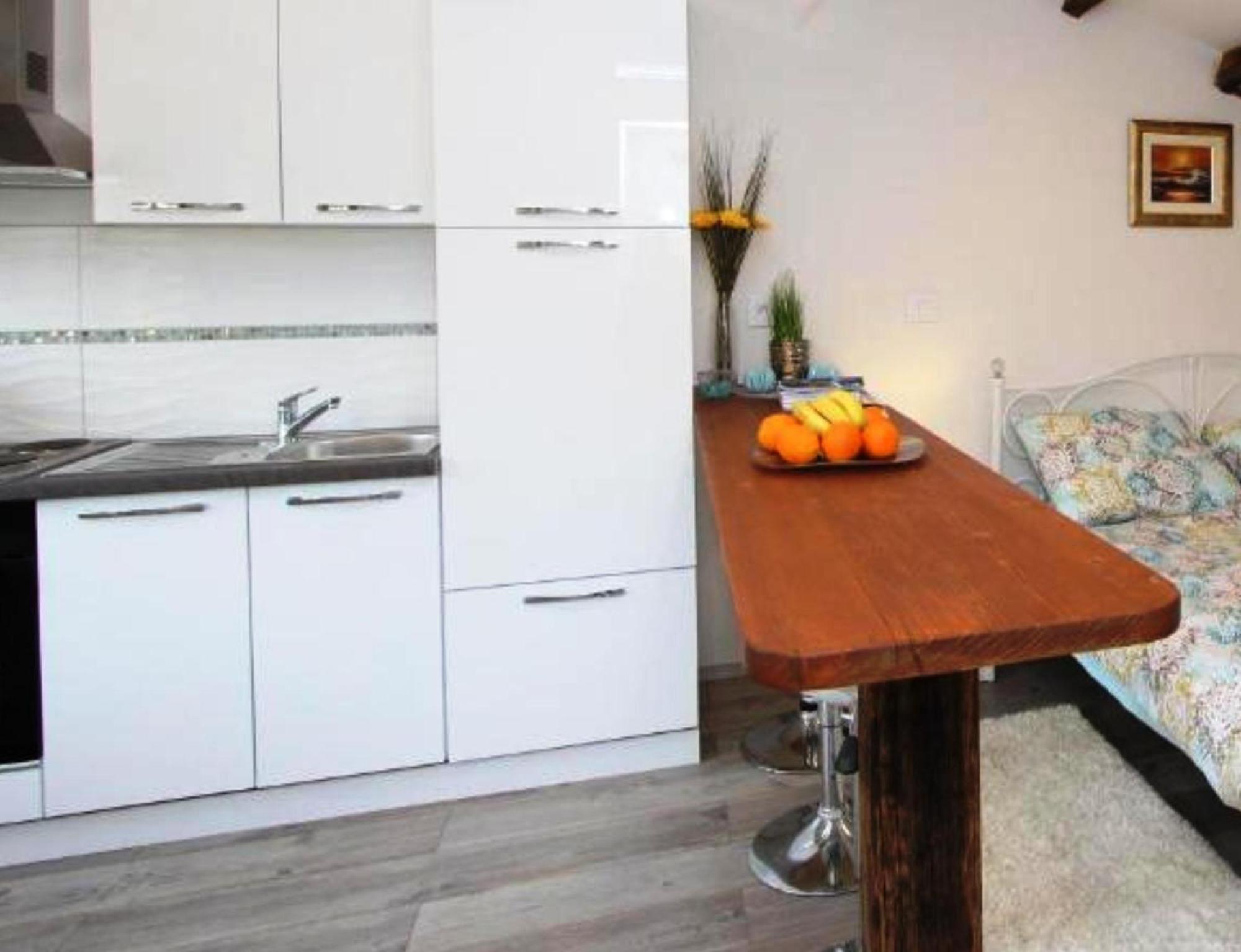 Augusta Apartment Ровинь Экстерьер фото